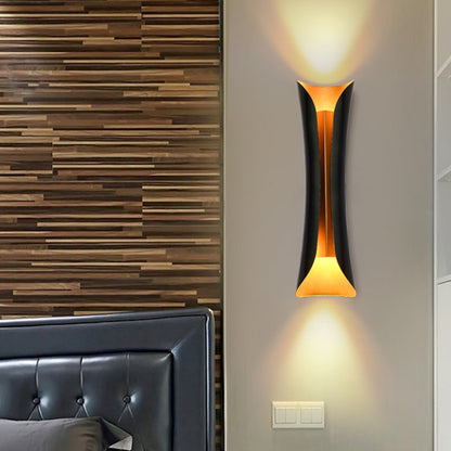Modern Curl Wall Sconce Black Metal Indoor