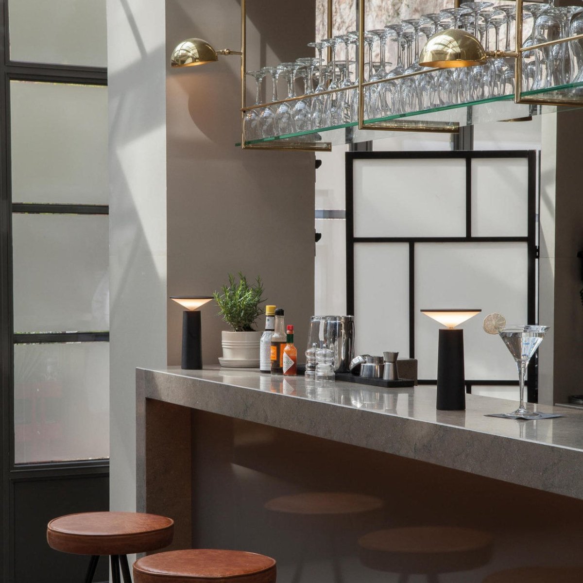 Aurora Libra Table Lamp Dimmable & Modern